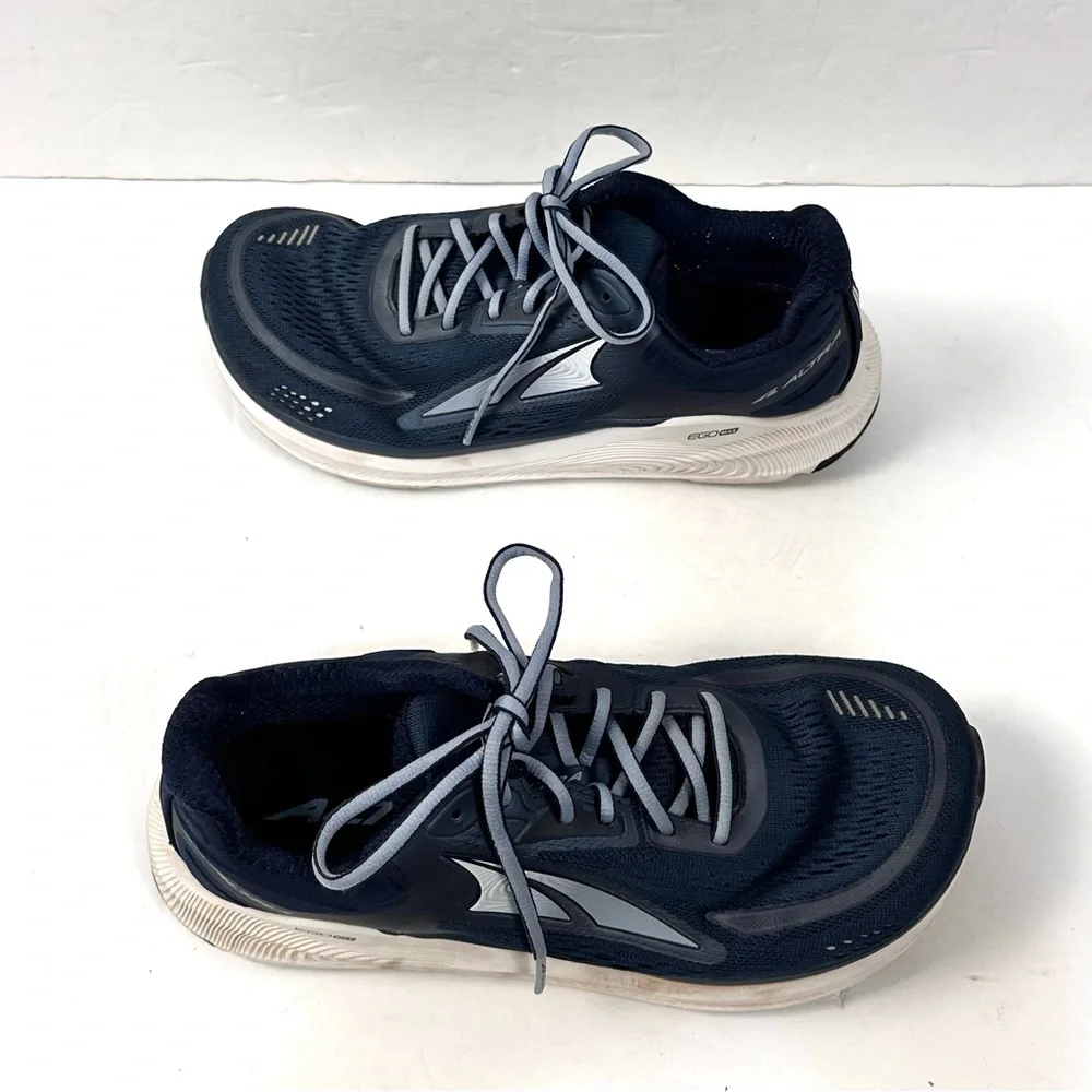 Altra breathable mesh